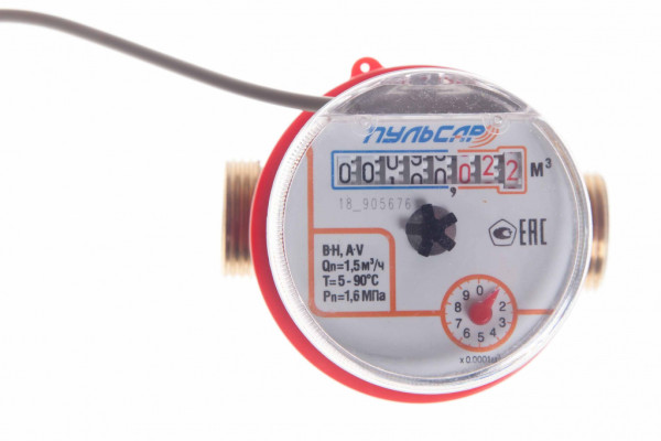Счетчик воды "Пульсар" универсальный Ду-20 L=130 Qn=2,5 м3/час с имп. вых., с комп. присоединителей